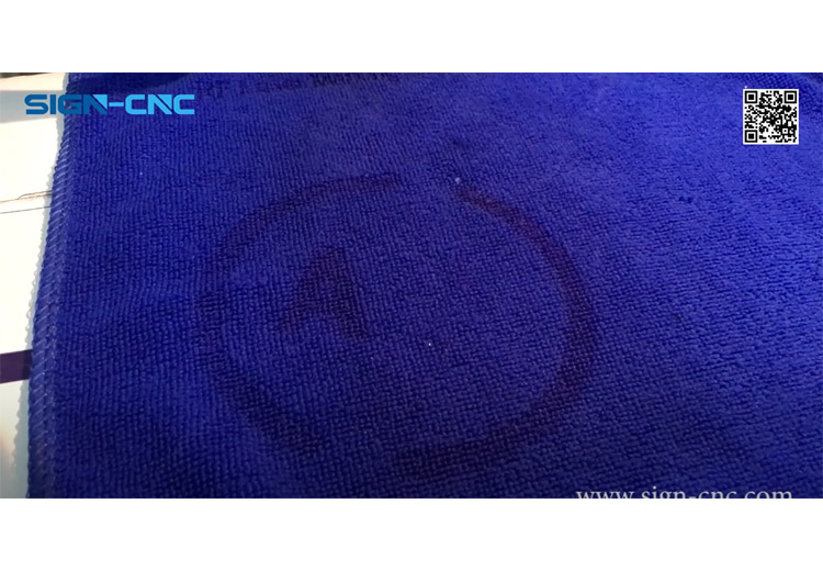 Towel logo engraving fiber marking machine for metal and non-metal